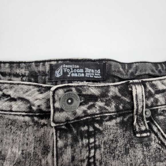 Volcom Jeans Womens Short Size 11 gray - Picture 3 of 9